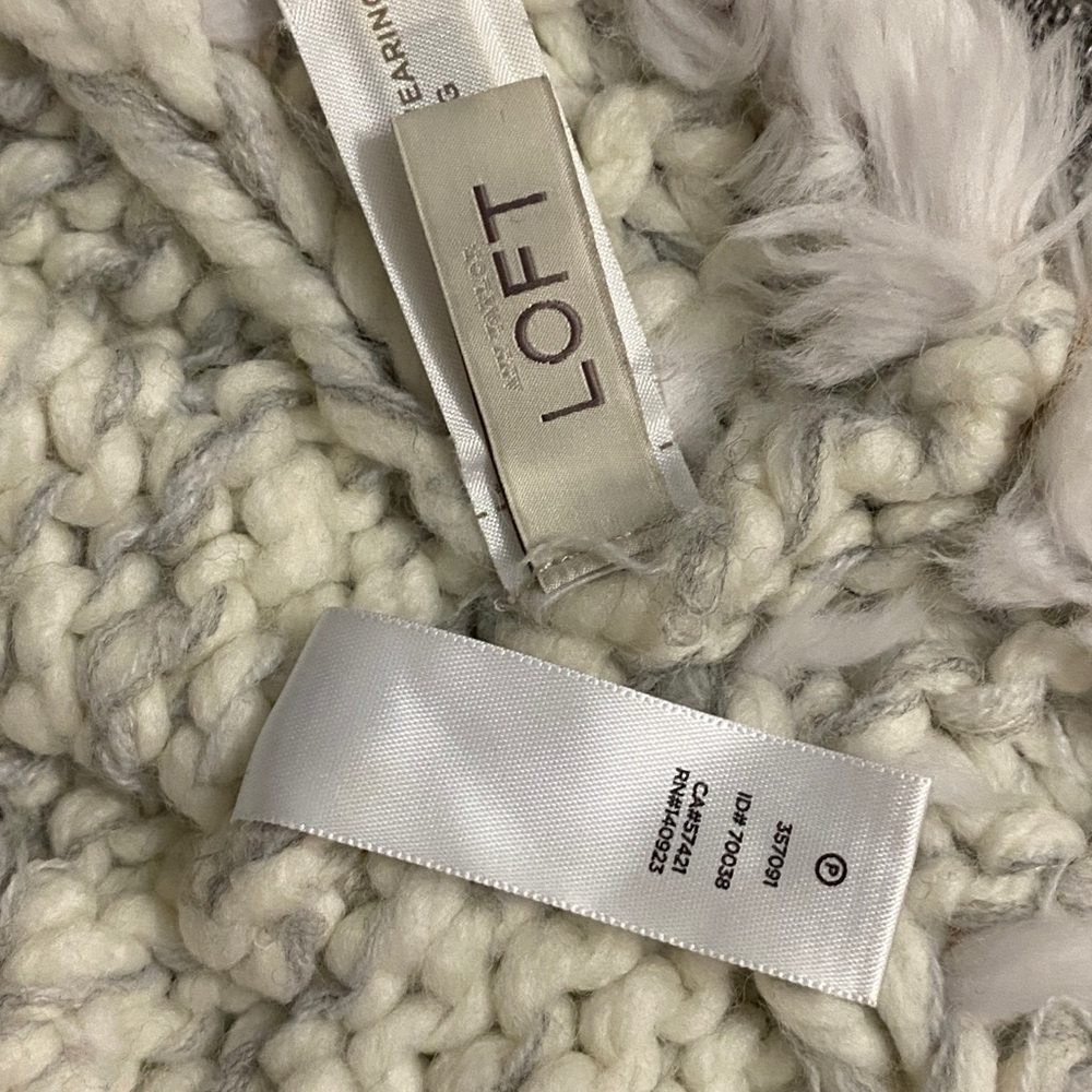 Loft scarf - Picture 5 of 5